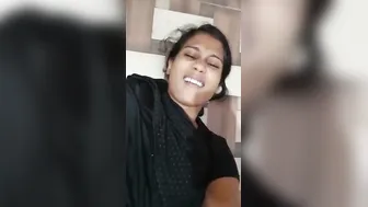 Naughty Bengali Girl Spreading Her Pussy Naked In Bathroom