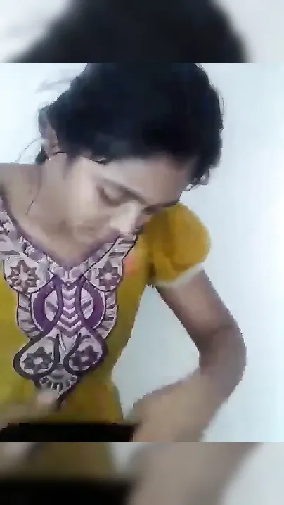 Covered GF Fucking Her Man Filmed On Mobile Leaking Out
