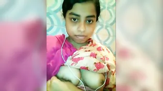 Spreading Pussy Lips On Camera Making You Hard Watching Me Now