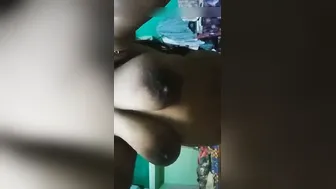 Busty Bengali Wife Teasing Her Secret BF With Nudes