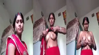 Horny Bhabhi From Bihar Showing Off Her Tits On Video Call