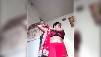 Horny Bhabhi From Bihar Showing Off Her Tits On Video Call