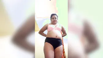 Mature Bhabhi Stripping Naked For Her Secret Lover On Camera