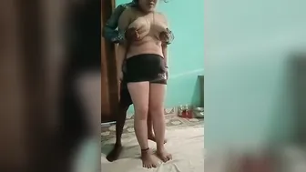 Amateur Couple Making Hardcore Sex Tape In Their Own Bedroom