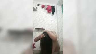 Bhabhi Washing Up Naked Showing Off Curves Dripping Wet For Him