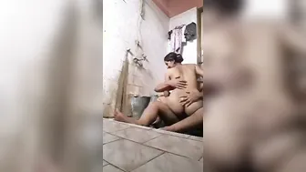 Bhabhi Bathing And Getting Naughty With Him In The Shower