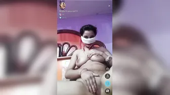 Desi Bhabhi Going Wild On Live Cam For Her Secret Lover