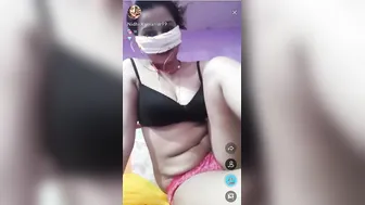 Desi Bhabhi Going Wild On Live Cam For Her Secret Lover