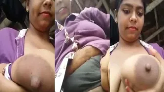 Chubby Bengali Village Wife Exposing Her Naked Body On Camera