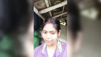 Chubby Bengali Village Wife Exposing Her Naked Body On Camera