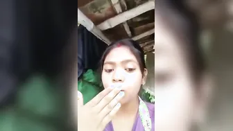 Chubby Bengali Village Wife Exposing Her Naked Body On Camera