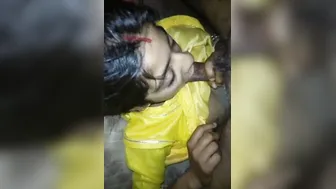 Married Woman From Rajasthan Giving Topless Blowjob On Video