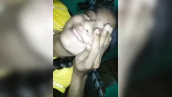 Married Woman From Rajasthan Giving Topless Blowjob On Video