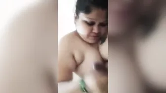 Chubby Housewife From Delhi Sucking Hubby Dick After Dinner