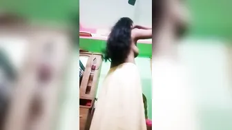 Bengali GF Showing Her Body Naked On Leaked Mms Clip