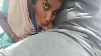 Office Slut From South India Blowing Her Boss Behind Building