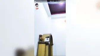 Busty GF Spreading Her Legs Wide During Live Video Show