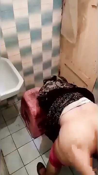 Bhabhi Getting Railed Hard From Behind In The Bathroom Stall