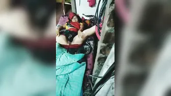 Village Aunty Getting Filmed Secretly Spreading Wide Getting Wet