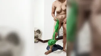 Smooth Pussy Wife Posing Naked For Husband On Camera Tonight