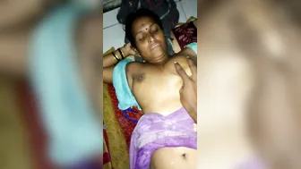 Poor Housemaid Spreading Legs For Boss Money In His Spare Room