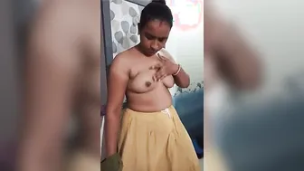 Married Woman Recording Naked Body For Her Secret Online Lover