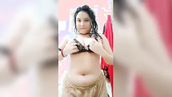 Busty GF Stripping Naked For Me In Hotel Room Selfie