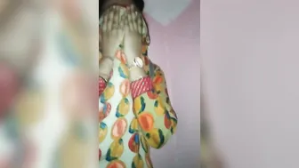 Shy GF Revealing Her Pussy While Bathing In Bathroom