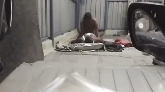 Lankan Driver Banging His Slutty Wife In Backseat Caught On Cam