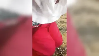 Village Wife From South India Flashing Hairy Pussy In Backyard