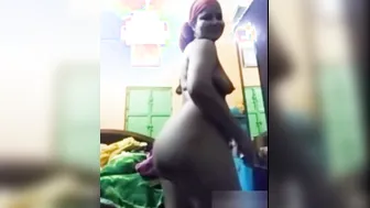 Bhojpuri Housewife Riding Cock Hard In Leaked Private Bedroom Mms