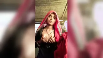 Rajasthani Wife Slowly Undressing Revealing Her Big Natural Boobs