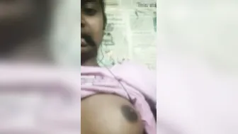 Cute Desi Babe Revealing Her Tight Boobs And Wet Pussy Now