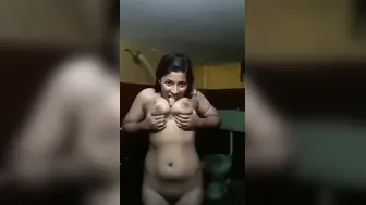 Indian GF Showing Off Her Perky Boobs On Live Cam