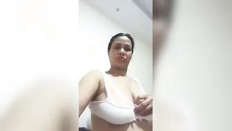 Mature Desi Aunty Licking And Tasting Her Own Pussy Juice
