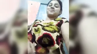 Chubby GF Showing Off Her Thick Curves On Private Camera