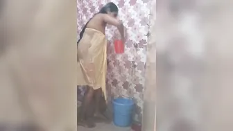 Cam Girl Stripping Naked While Bathing Showing Everything Off