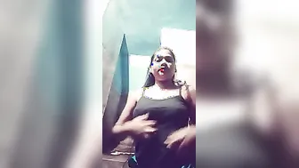 Busty Desi Babe Flashing Her Big Tits And Hairy Pussy On Cam