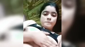 Thick Desi Girl Spreading And Showing Her Pussy Close Up