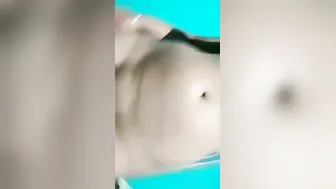 Sexy Desi Girl Recording Herself Completely Naked Taking Selfies