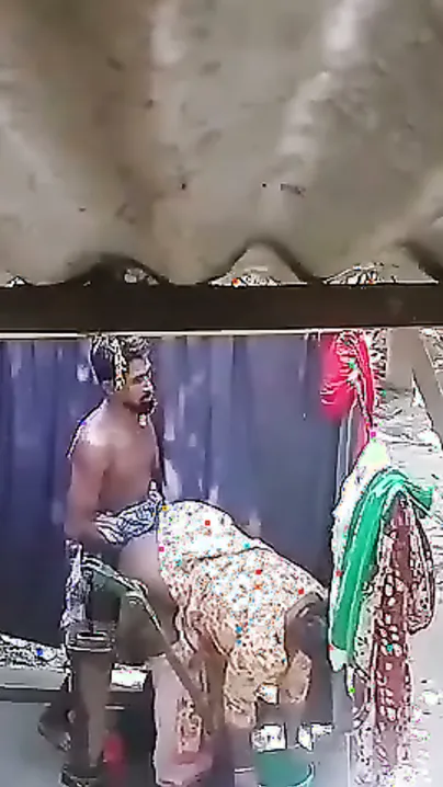 Chubby Bengali Wife Getting Drilled By Brother In Law Outdoors