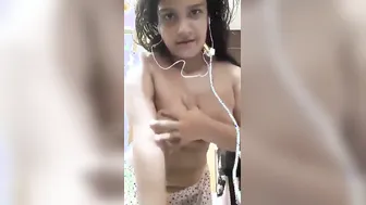 Bengali Babe Flaunting Her Boobs While Talking Dirty Online
