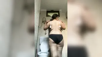 Big Booty Desi Milf Stripping Naked Teasing In Private Mms Clip