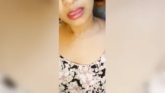 Slutty Bhabhi Playing With Herself On Cam And Cumming Hard