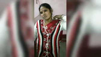 Mature Bihari Bhabhi Riding Her Husband's Friend In Bedroom