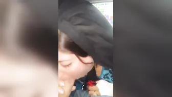 College GF Sucking BF In Parked Car