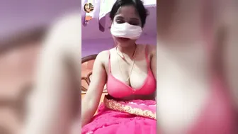 Indian Housewife Doing Sexy Striptease On Live Webcam