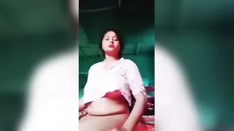 Bangladeshi Busty Babe Stripping Down Showing Everything