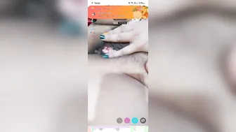 Thick Bhabhi Stripping Live On Video Showing Everything Off