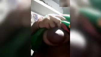 Mature Bhabhi Sending Nude Selfie To Her Secret BF